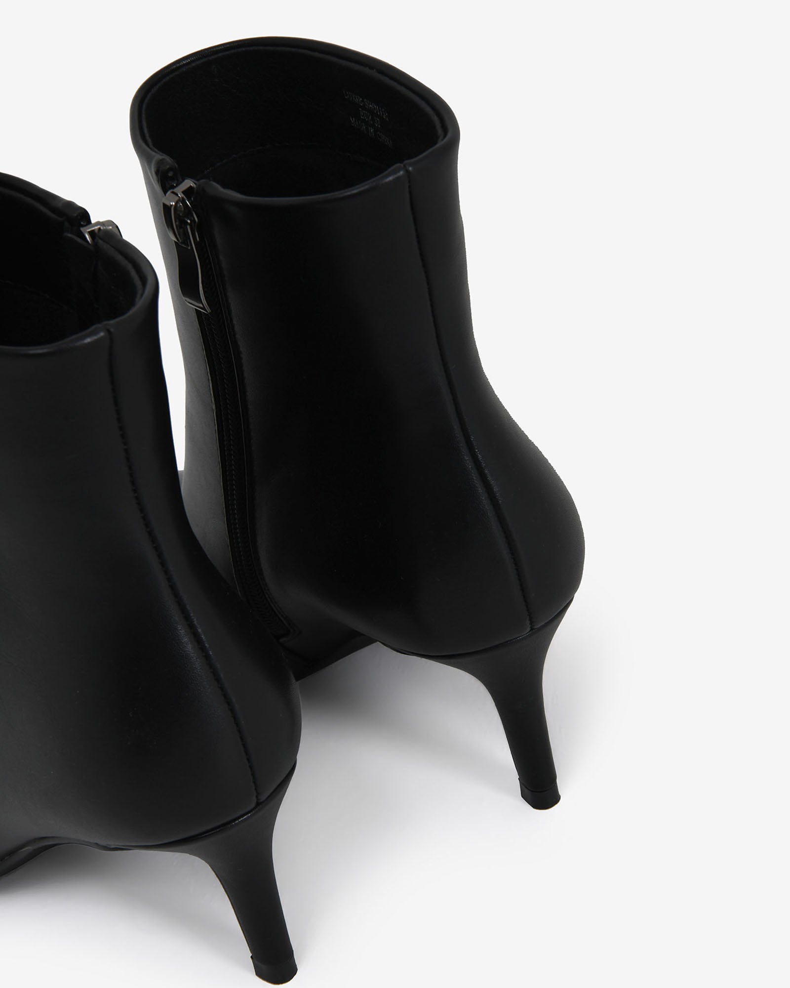 Luxie Pointed Ankle Boots
