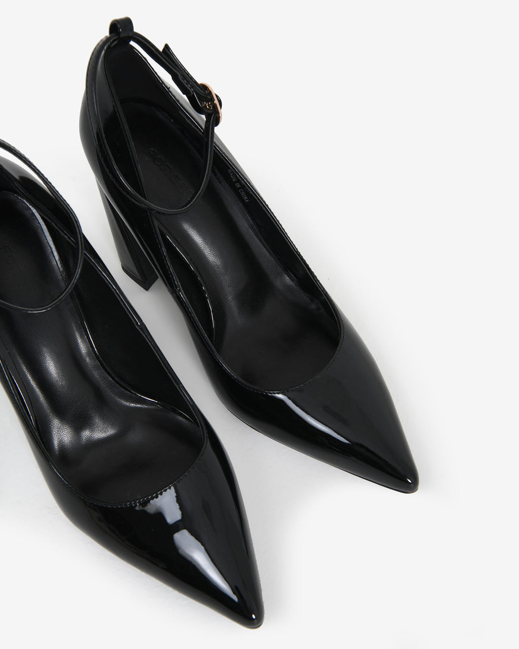 Vera Block Heel Point