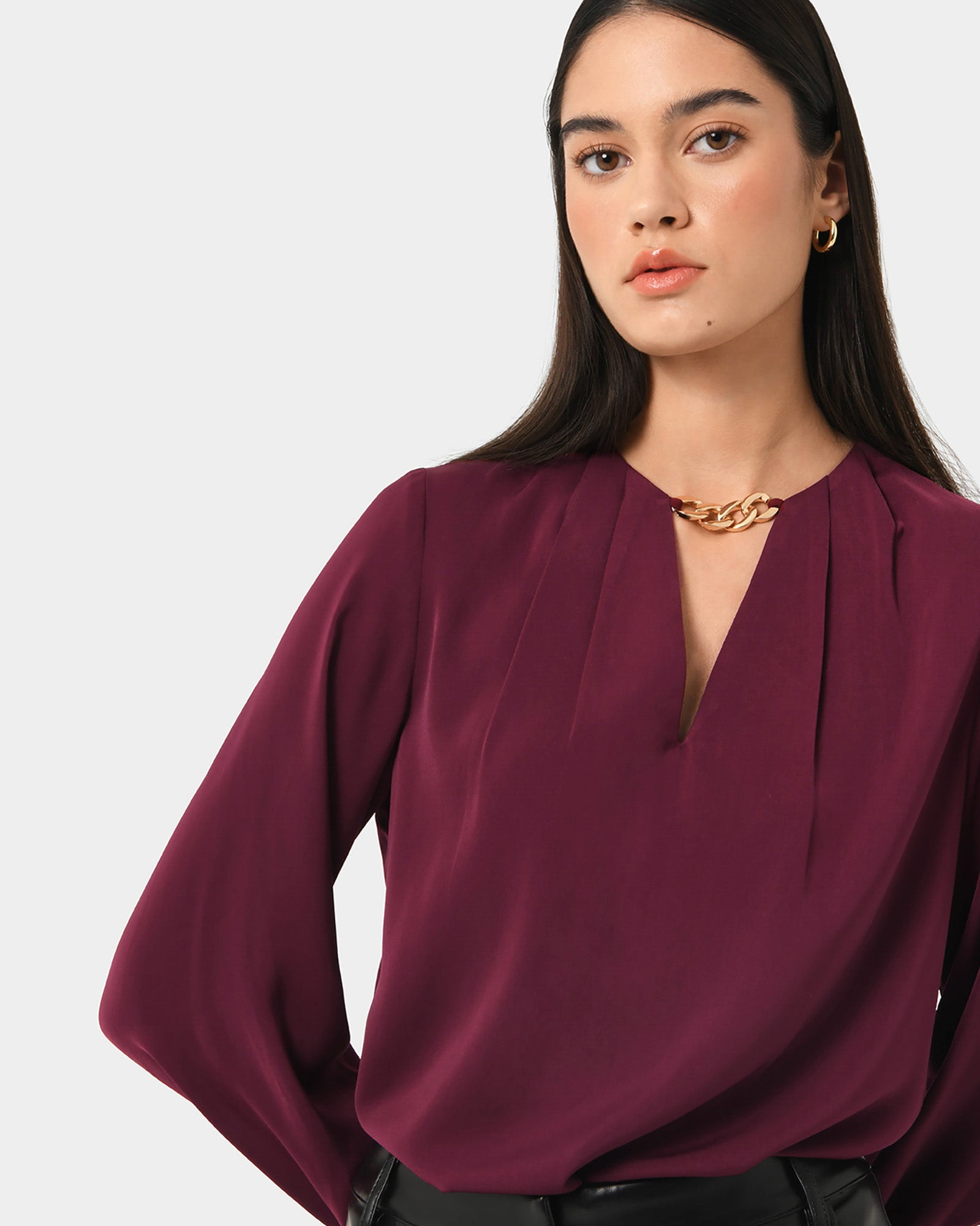 Ivette Chain Neck Blouse
